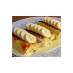 Lietiniai blynai su bananų ir kondensuoto pieno įdaru Lietiniai blynai su bananų ir kondensuoto pieno įdaru
