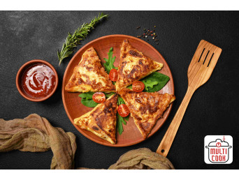 Trikampiai lietiniai blynai su mėsos įdaru "Benderiki"