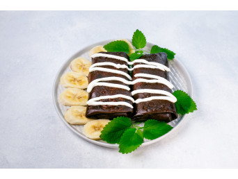 Šokoladiniai lietiniai blynai su varškės ir bananų