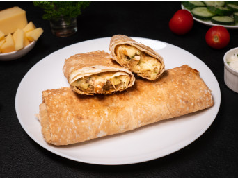 Lavašas su rūkyta vištiena ir sūriu