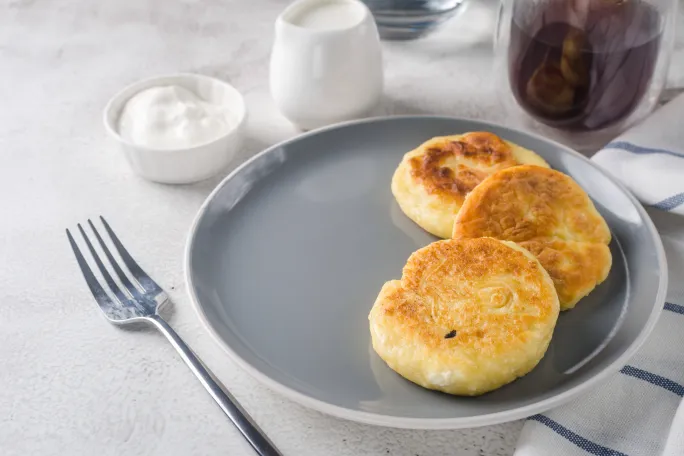 Varškėčiai su parmezanu surio